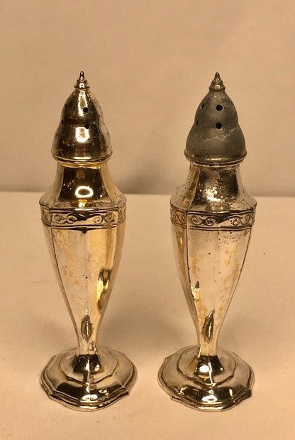 Vintage la france silver plated salt & pepper shaker