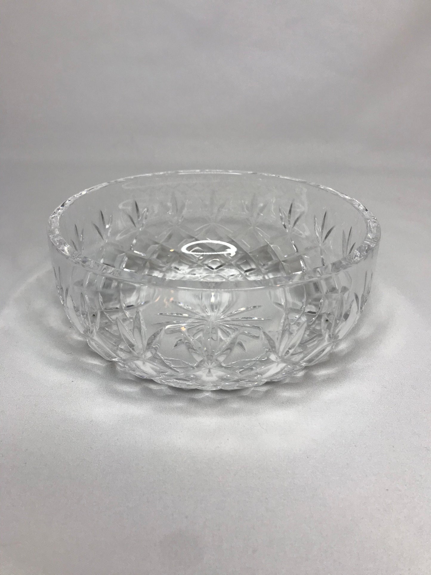 Vintage cut crystal glass decorative bowl  6"d