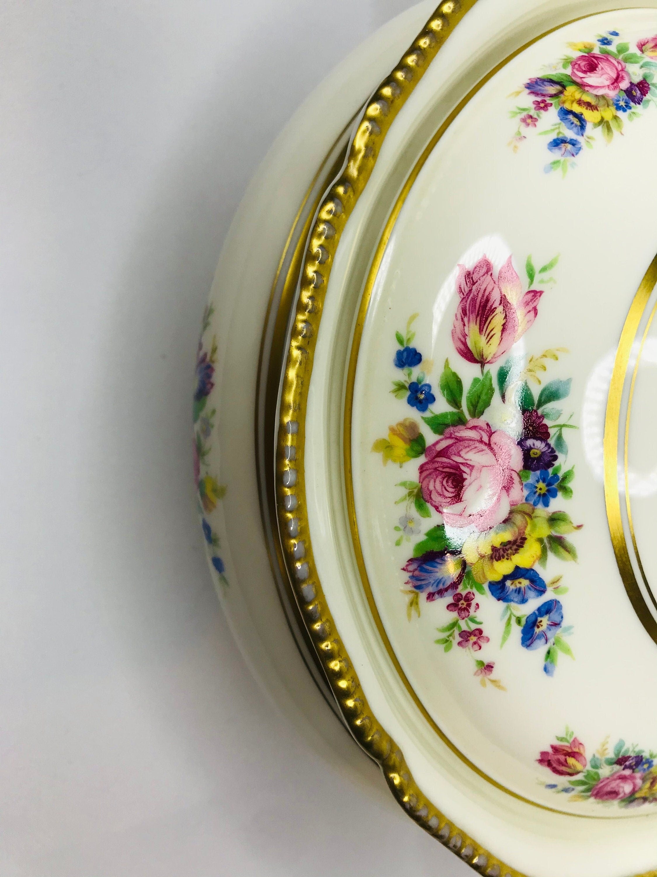 Castleton china castleton rose vegetable bowl with lid – Terra Americana