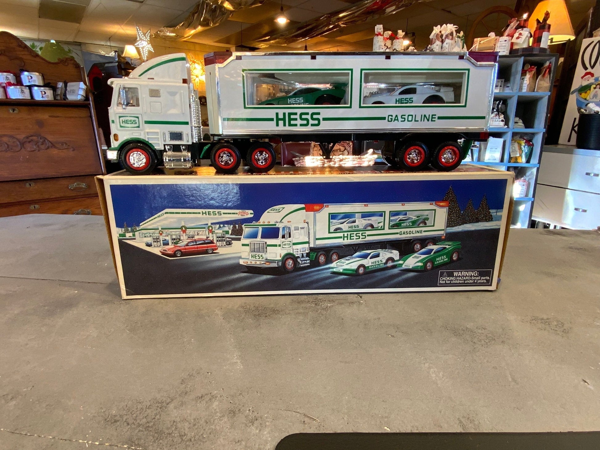 1990 s HESS Trucks and Cars Christmas Collectibles Terra Americana