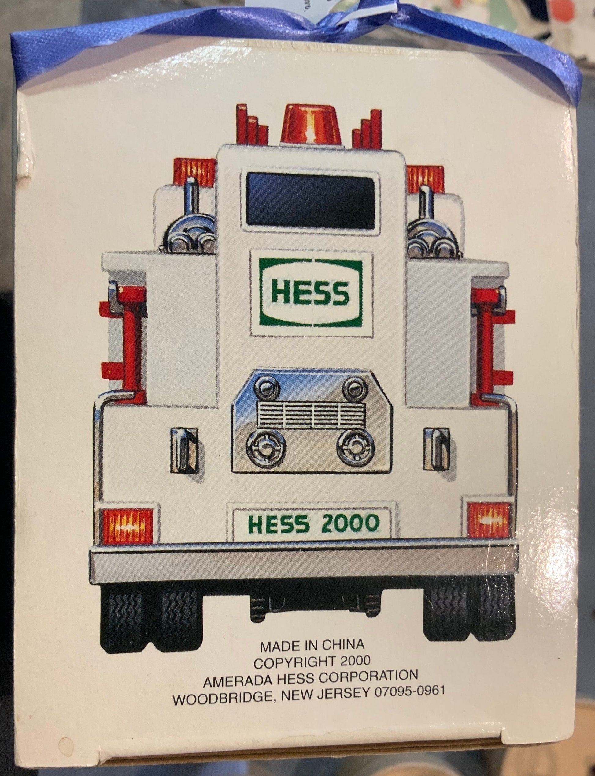 2000 s HESS Trucks and Cars Christmas Collectibles Terra Americana