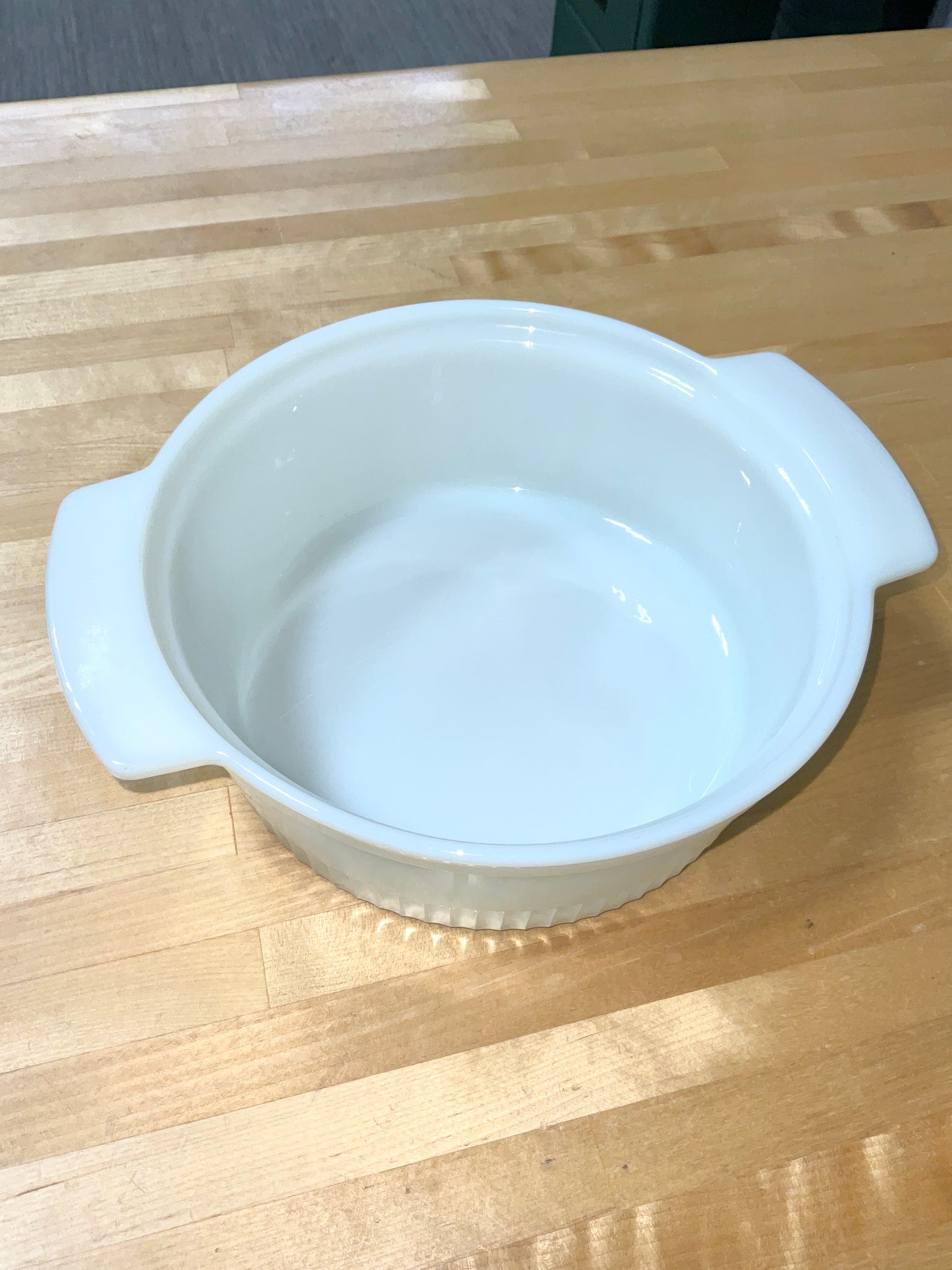 Fire King Milk Glass Ovenware Serving Bowl 2 QT Round Casserole