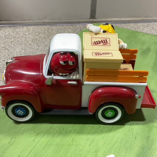 VINTAGE M&M CANDY DISPENSING TOY TRUCK